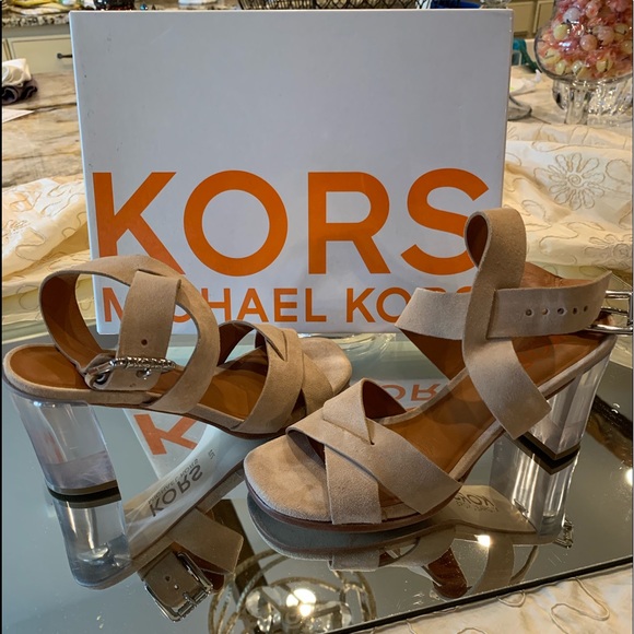 Michael Kor Shoes/sandals - Picture 1 of 3
